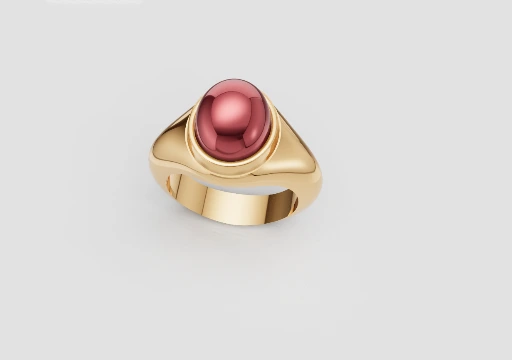 anillo cabuchon rubi sangre poster